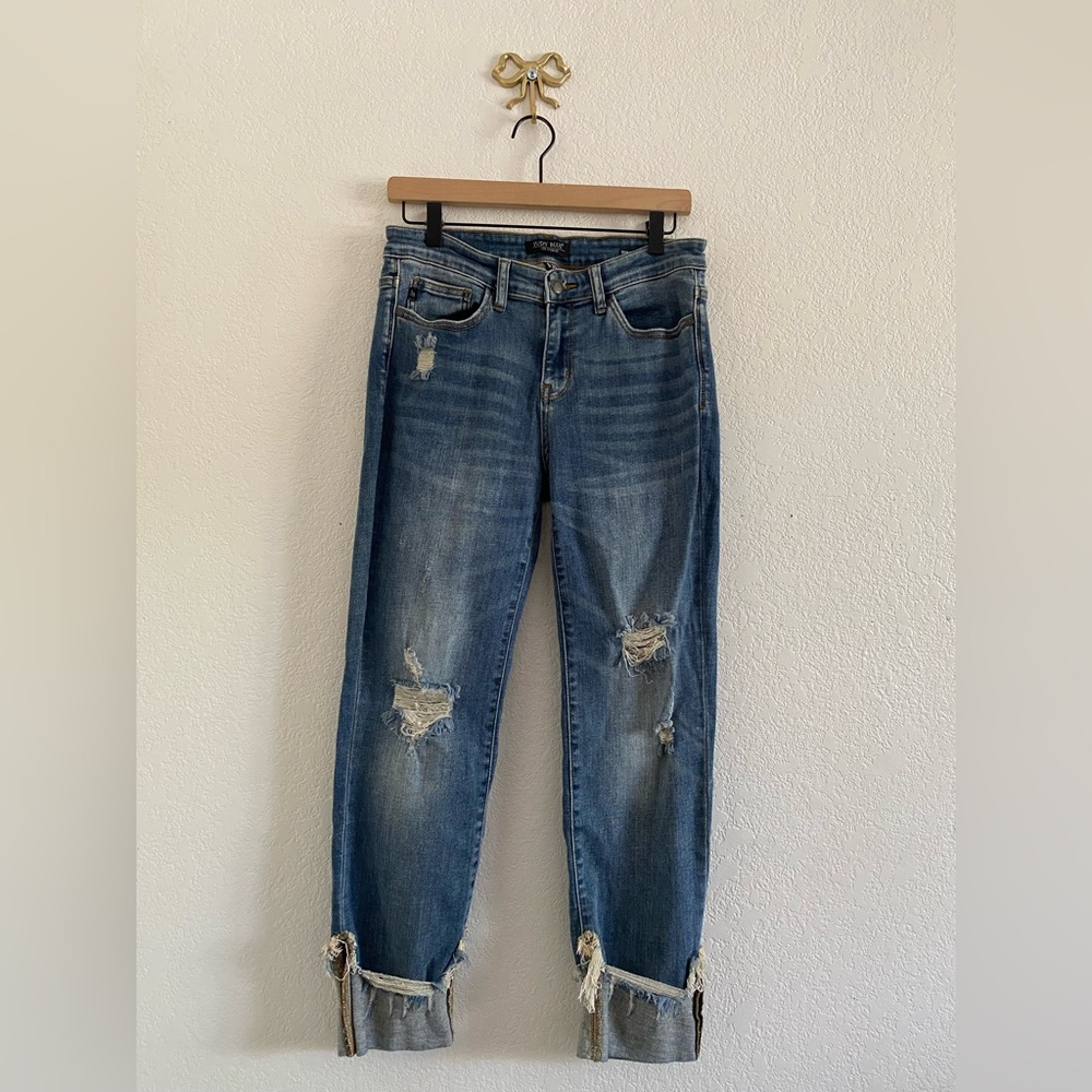 Judy Blue Jeans Size 9/29 Straight Fit Denim Raw Hem Distressed Destroyed 9"Rise